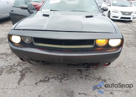 2013 Dodge Challenger Sxt z USA, uszkodzony, nr VIN 2C3CDYAG7DH693733